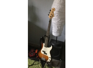 Squier Affinity P Bass (38775)