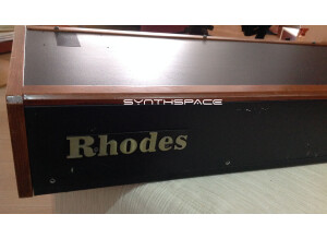 Rhodes Chroma (7926)
