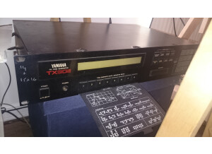 Yamaha TX802 (53518)