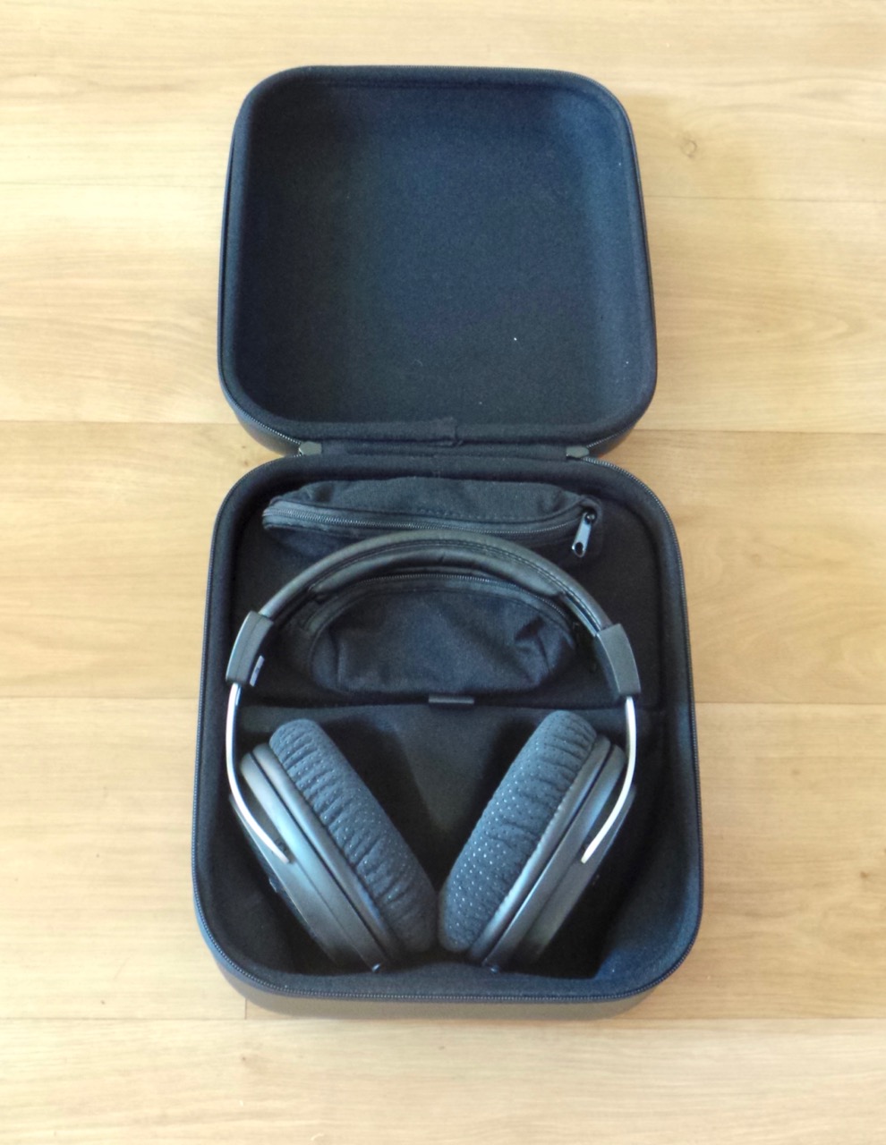 Shure SRH1540 : Shure SRH1450 1