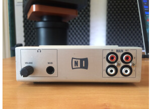 Native Instruments Traktor Scratch A6 (57728)