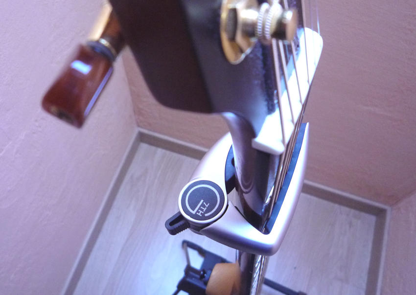 G7th 6 String Guitar Performance Capo