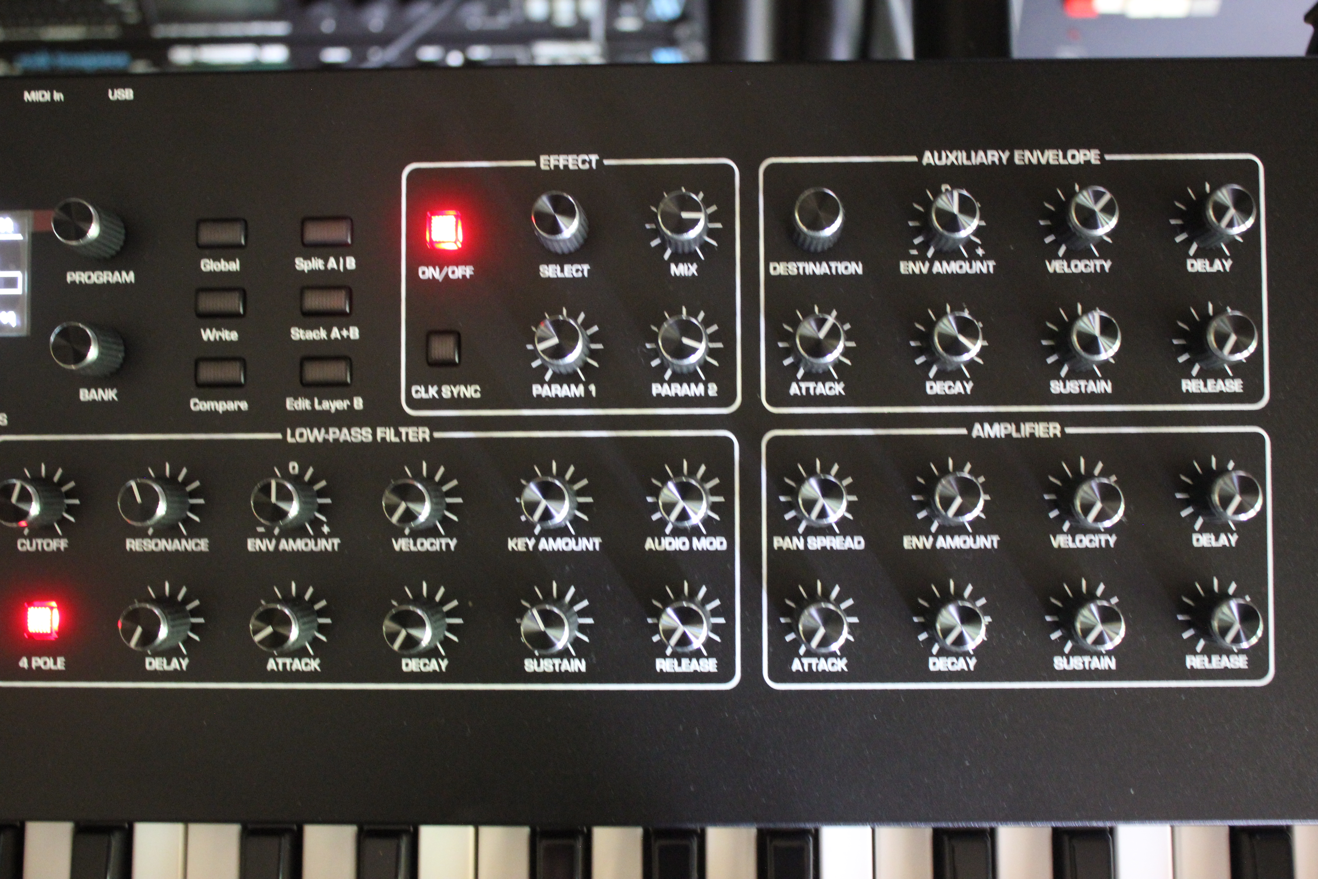 Dave Smith Instruments Prophet Rev2 : Prophet Rev2 2tof 009.JPG