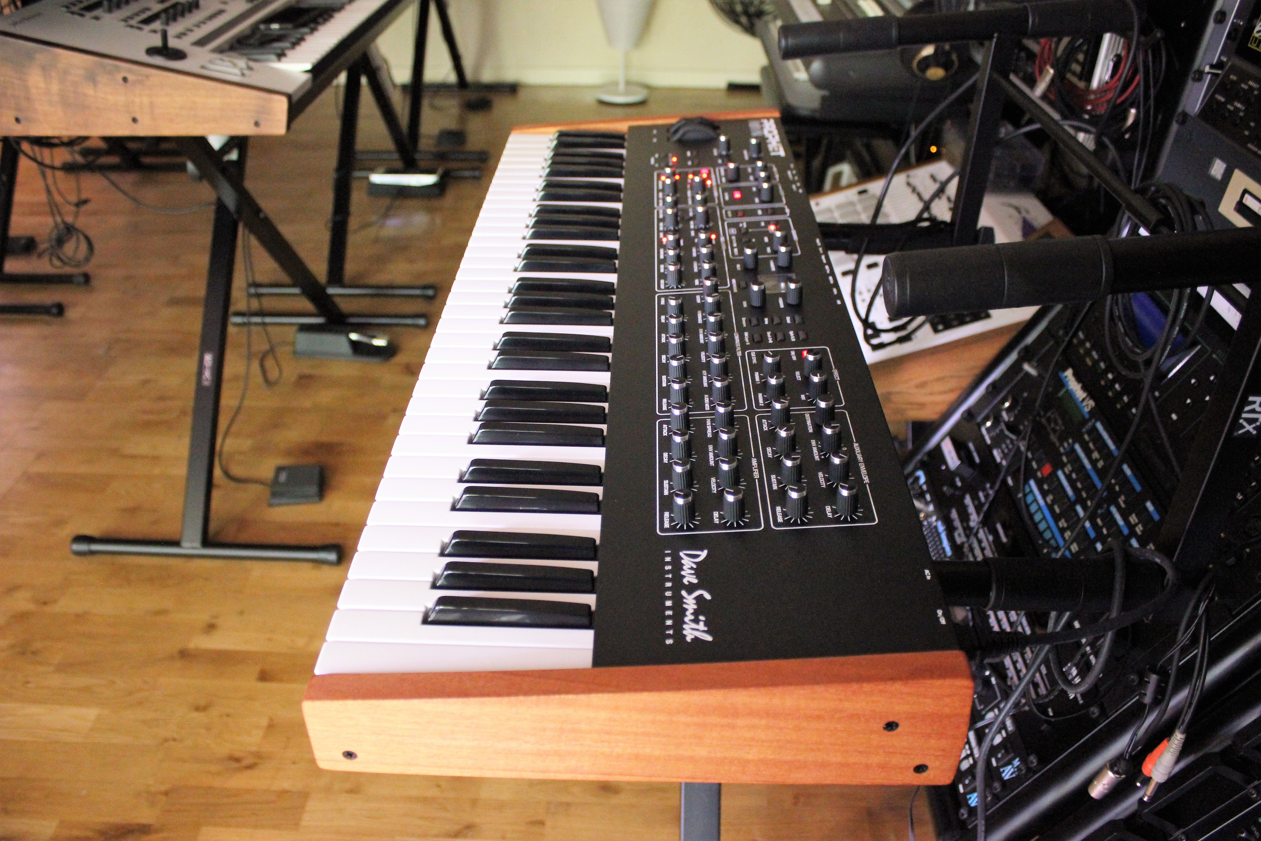 Dave Smith Instruments Prophet Rev2 : Prophet Rev2 2tof 010.JPG