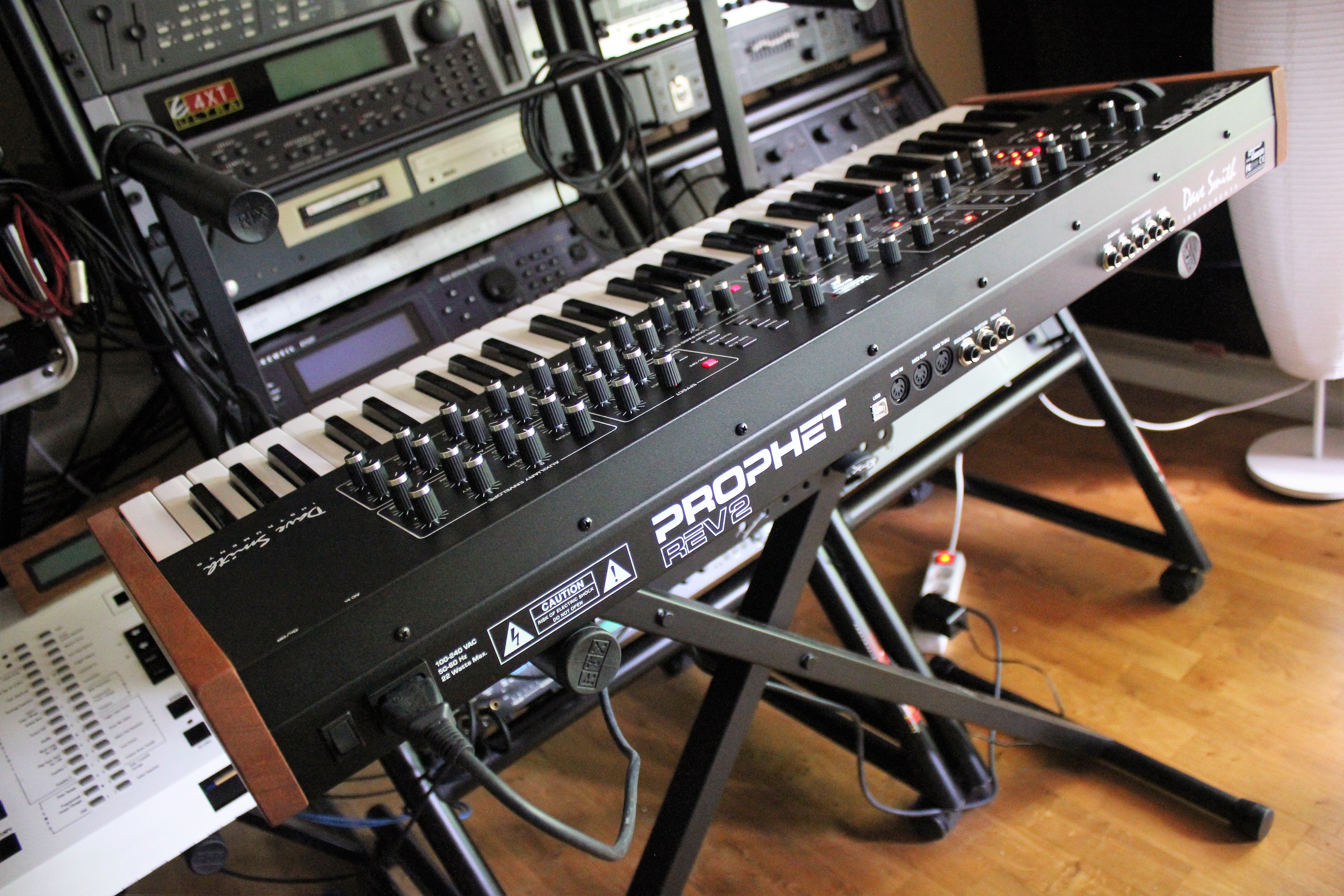 Dave Smith Instruments Prophet Rev2 : Prophet Rev2 2tof 013.JPG
