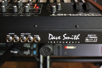 Dave Smith Instruments Prophet Rev2 : Prophet Rev2 2tof 015.JPG