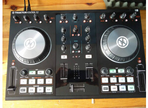Native Instruments Traktor Kontrol S2 mk2 (53333)