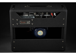 fender 68 custom princeton reverb black and blue limited edition 3  1