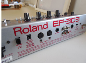 Roland EF-303 (59694)
