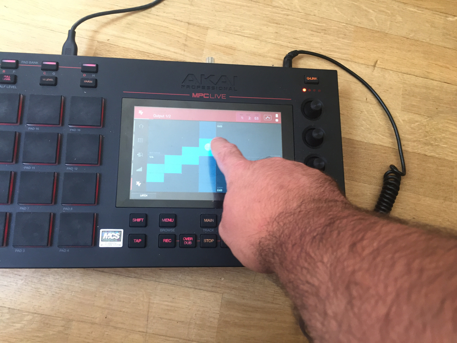 Akai MPC Live : pad XY