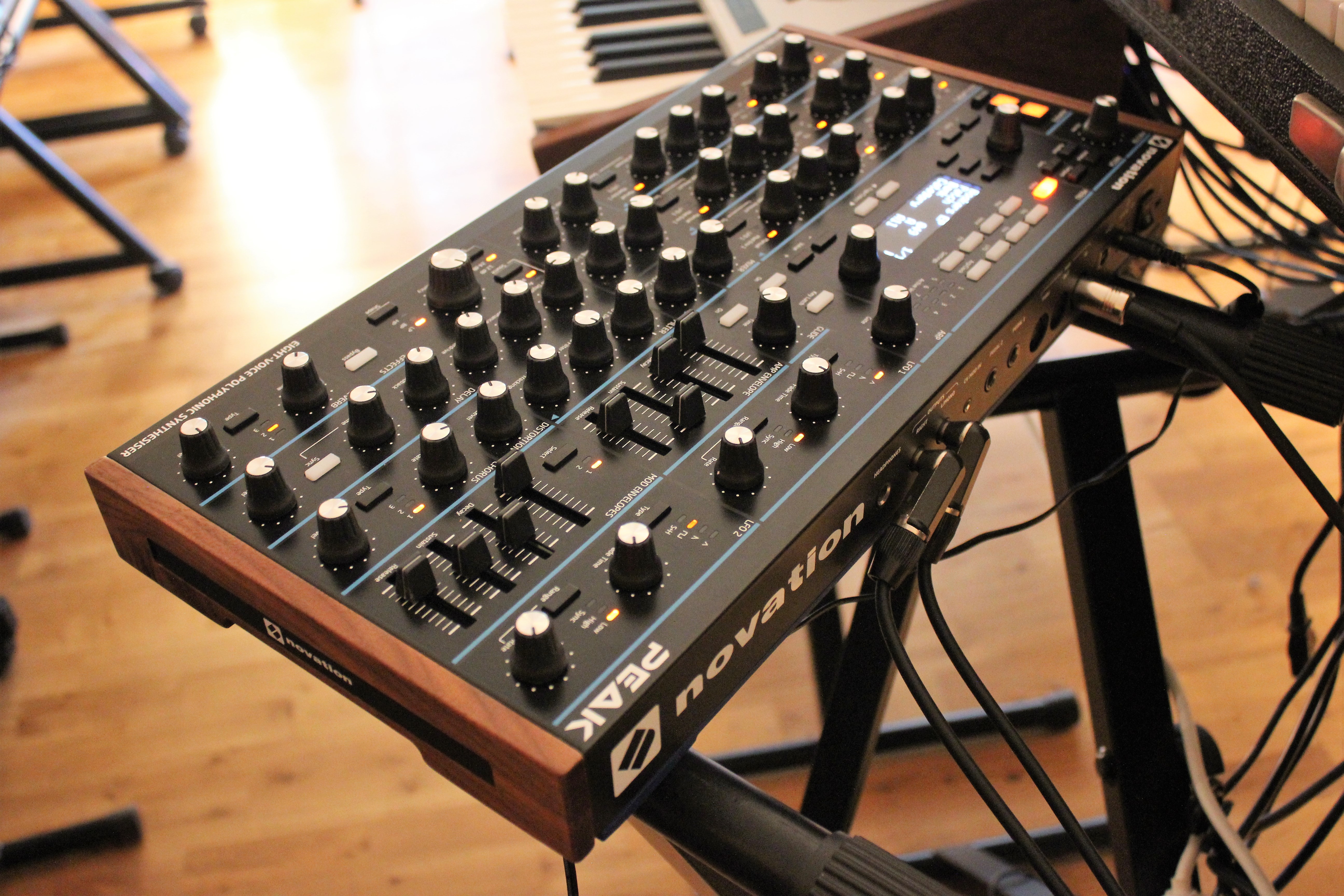 Novation Peak : Peak 2tof 005.JPG