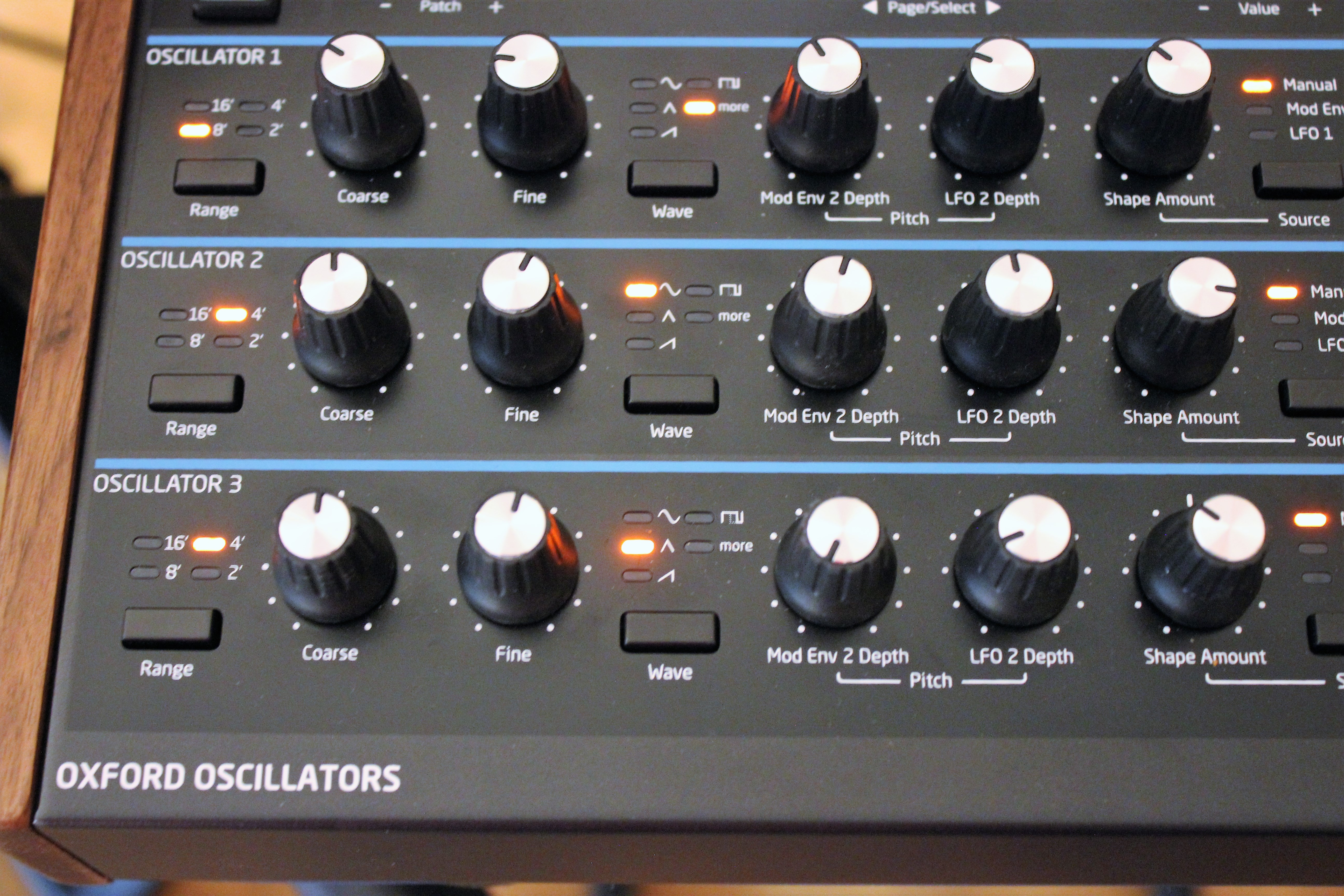 Novation Peak : Peak 2tof 010.JPG