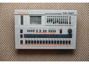 Roland TR-707 (42216)