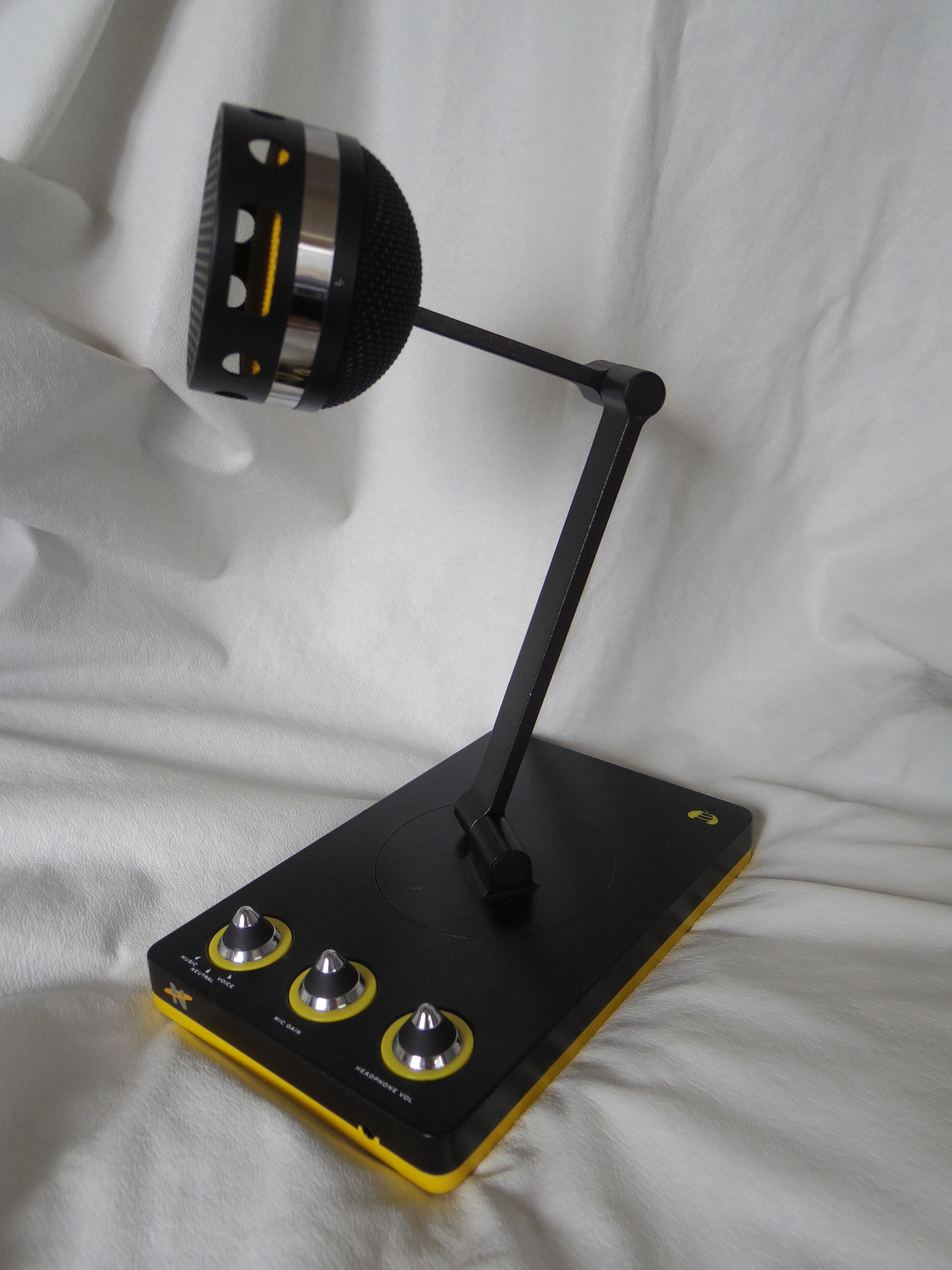 Neat Microphones Bumblebee