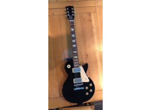 Gibson Les Paul Studio - Ebony w/ Chrome Hardware (3640)