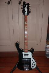 Rickenbacker 4001S