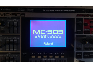 MC 909 B