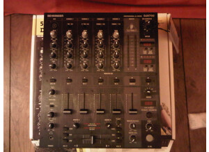 Behringer DJX750 Mixer