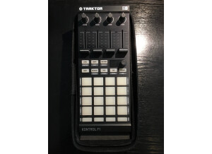 Native Instruments Traktor Kontrol F1 (92134)