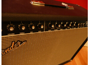 Fender FM 212R (63513)