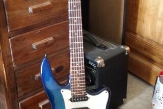 Godin G-1000