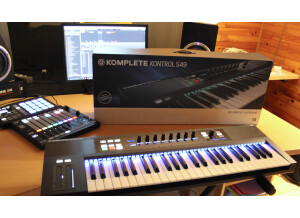 Native Instruments Komplete Kontrol S49 (28239)