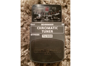 Behringer Chromatic Tuner TU300 (73320)