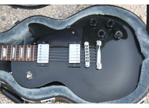 Gibson Les Paul Studio - Ebony w/ Chrome Hardware (89874)