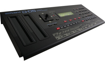 Roland D-05 : Roland D-05 (51001)