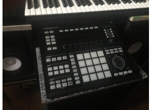 Native Instruments Maschine Studio (77355)
