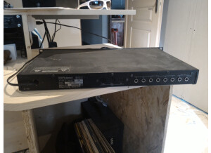 Roland D-110 (32275)