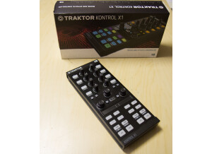 Native Instruments Traktor Kontrol X1 mk2 (95930)