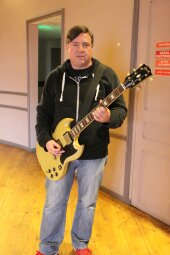 Tim Sult with SG.JPG Tim Sult with SG.JPG