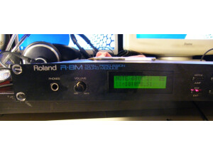 Roland R-8M (76317)