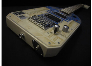 r2 d2 guitar build 4