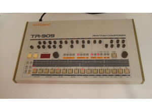 Roland TR-909 (52711)