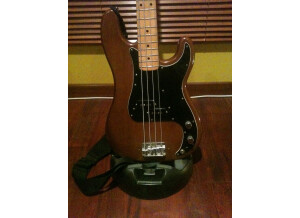 Fender PRECISION BASS 1977