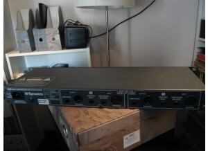 Symetrix 425 (82492)