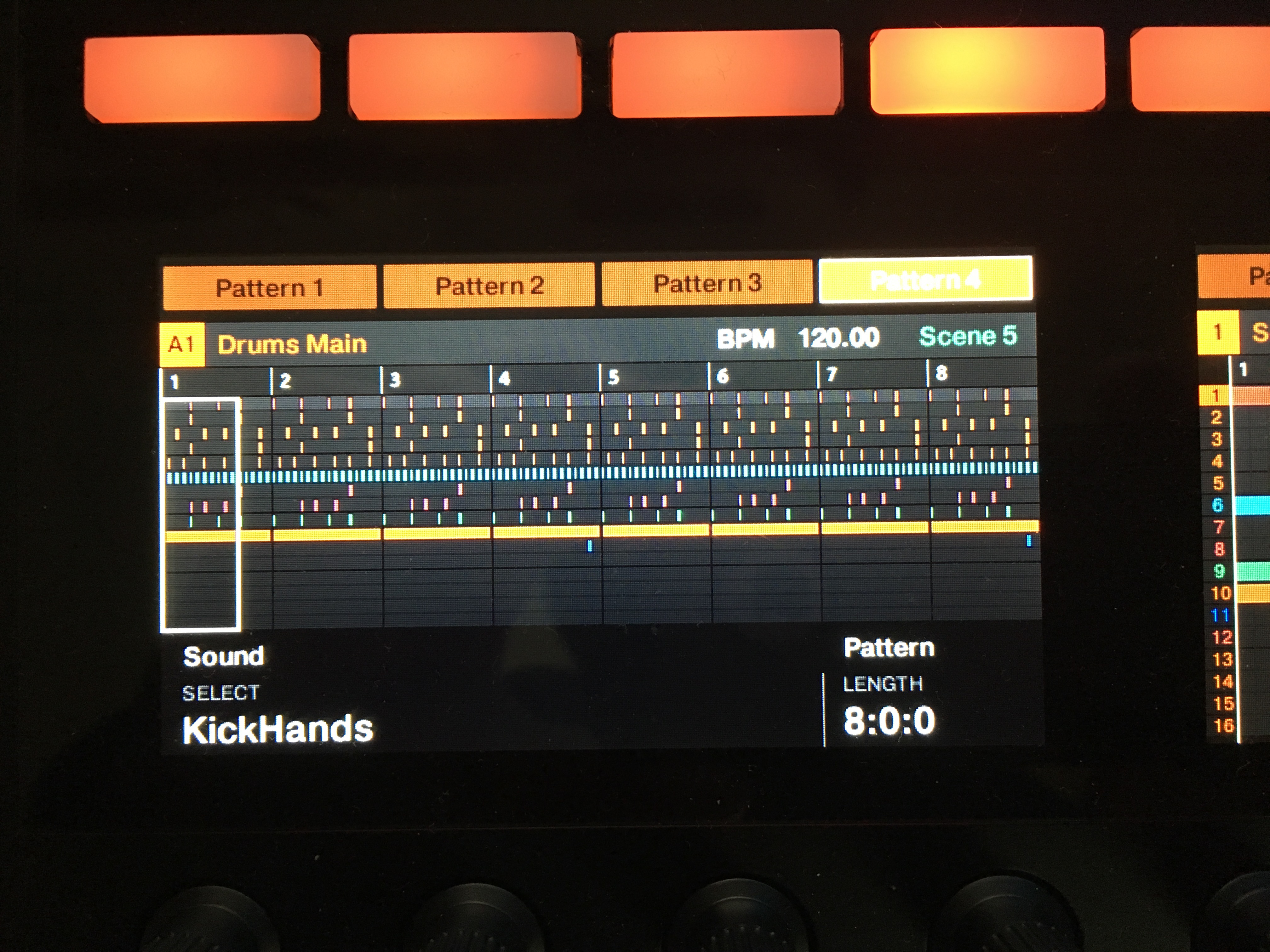 Native Instruments Komplete Kontrol S49 mk2 : Maschinepattern