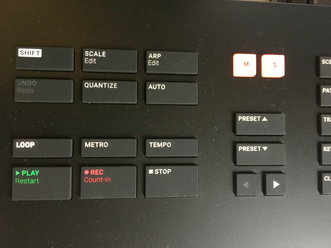 Native Instruments Komplete Kontrol S49 mk2 : stancontrole Native Instruments Komplete Kontrol S49 mk2 : stancontrole