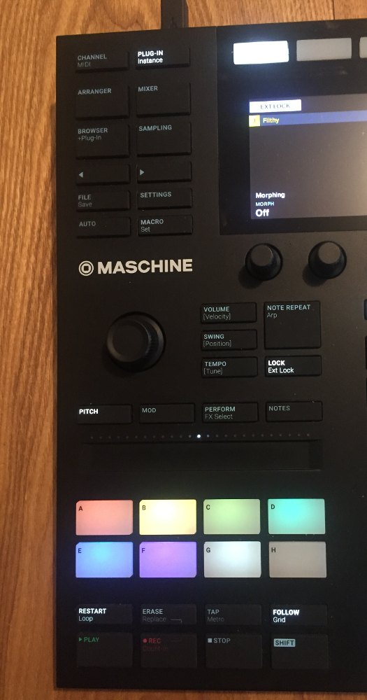 Native Instruments Maschine mk3 : layout maschine studio