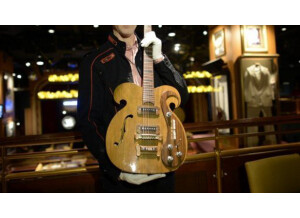 beatlesvoxguitar afp