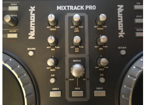 Numark Mixtrack Pro (14796)