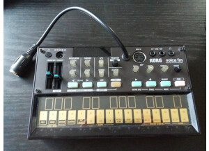 Korg Volca Beats (285)
