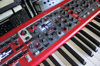 Clavia Nord Stage 3 HP76 : NS3 2tof 10.JPG Clavia Nord Stage 3 HP76 : NS3 2tof 10.JPG