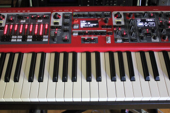 Clavia Nord Stage 3 HP76 : NS3 2tof 06.JPG Clavia Nord Stage 3 HP76 : NS3 2tof 06.JPG