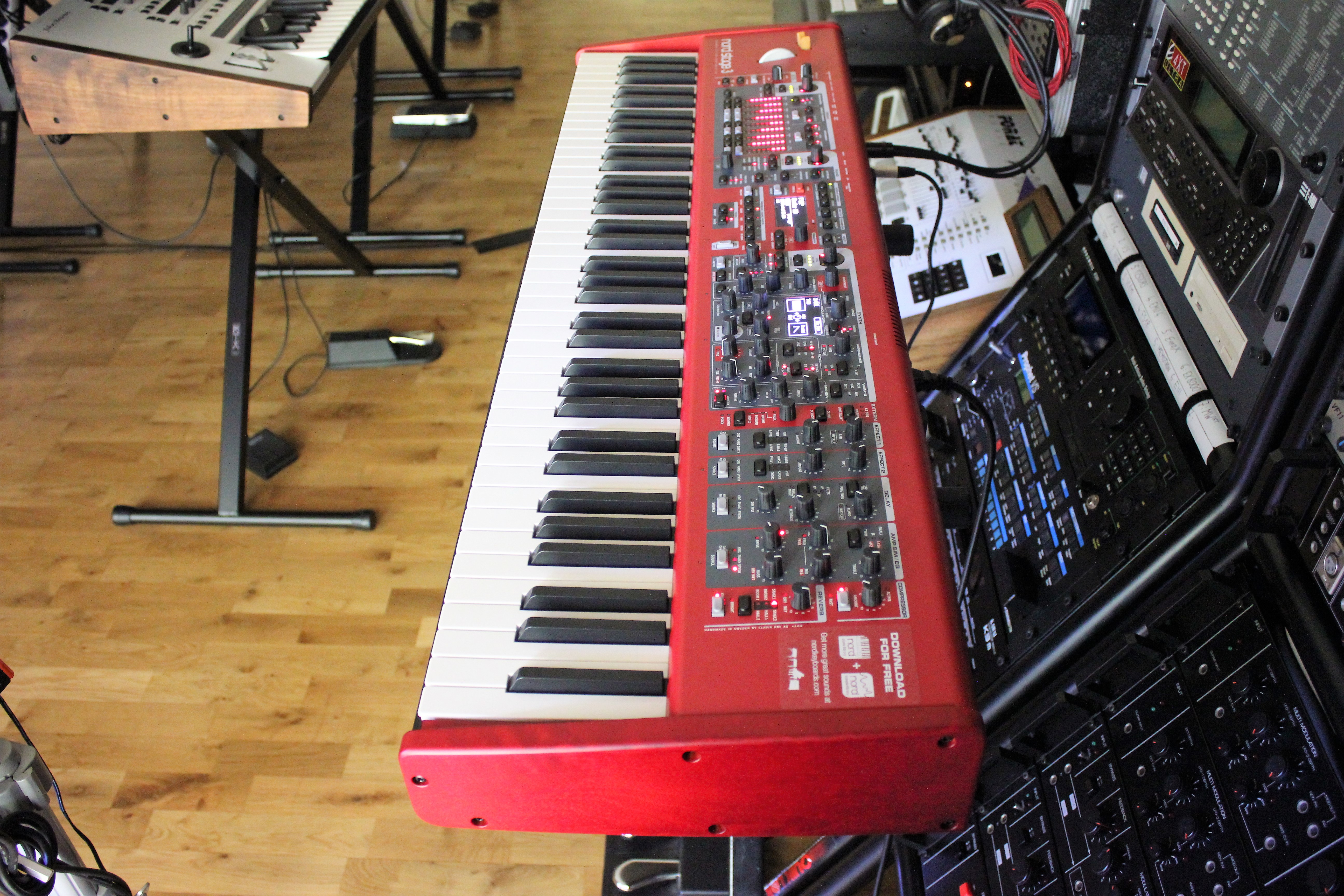 Clavia Nord Stage 3 HP76 : NS3 2tof 13.JPG