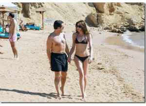 nicolas sarkozy and bikini clad girlfriend carla bruni at luxor beach22