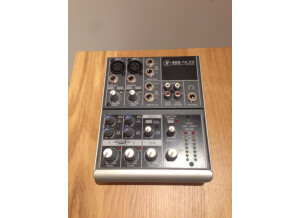 Mackie 402-VLZ3 (5616)