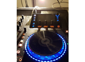 Denon DJ MCX8000 (3355)